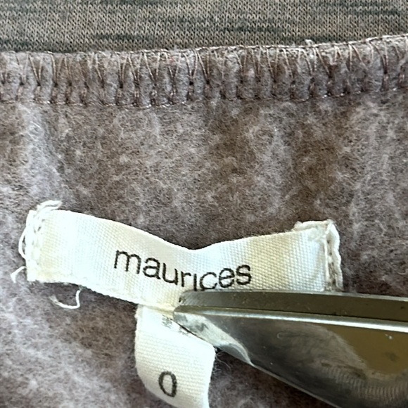 Maurices plum color top. Snap detail at shoulder. Size 0 (Fits like Size Large). - Picture 2 of 11